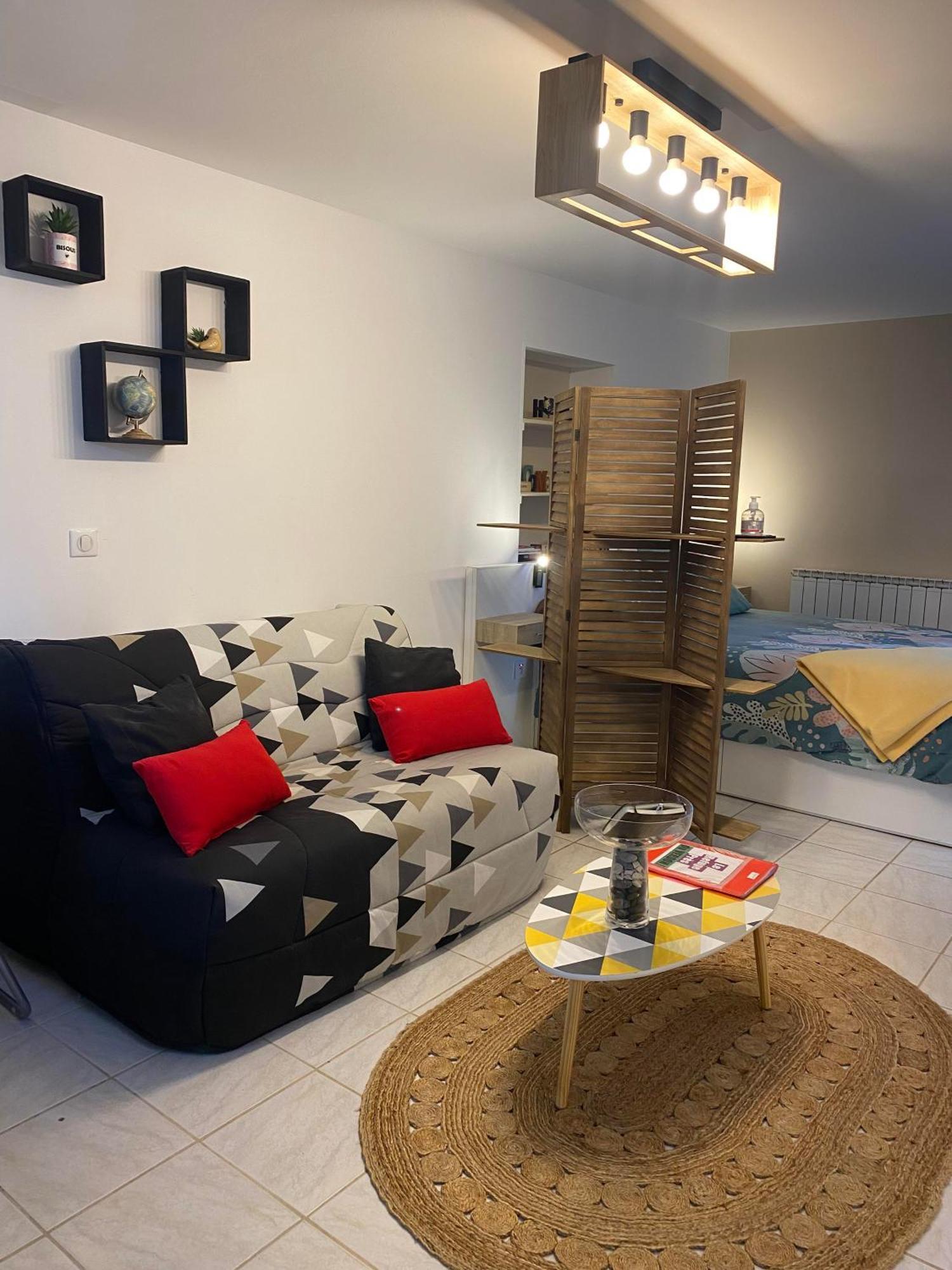 Le Refuge Apartment Montmeyan Ngoại thất bức ảnh